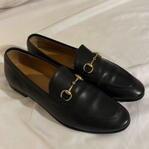 WOMEN'S GUCCI JORDAAN LEATHER LOAFER